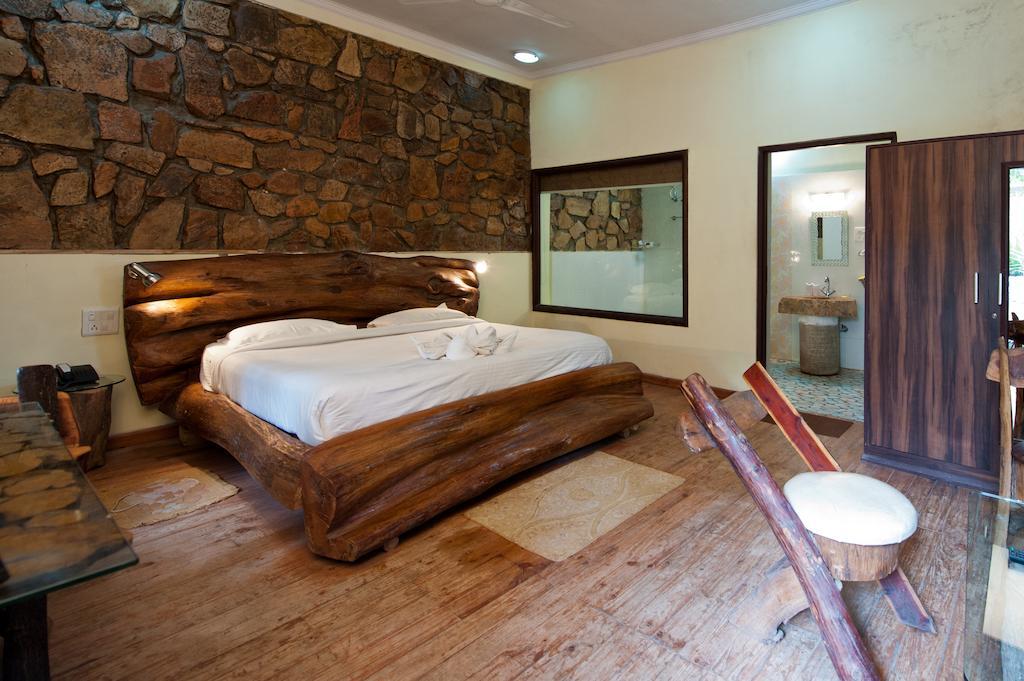 โลหะการ์ ฟอร์ต รีสอร์ต Hotel Kukas ภายนอก รูปภาพ