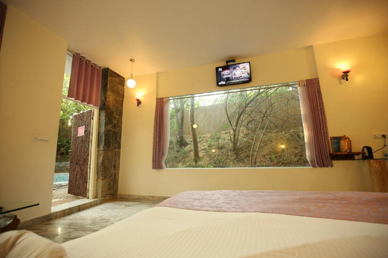 โลหะการ์ ฟอร์ต รีสอร์ต Hotel Kukas ภายนอก รูปภาพ