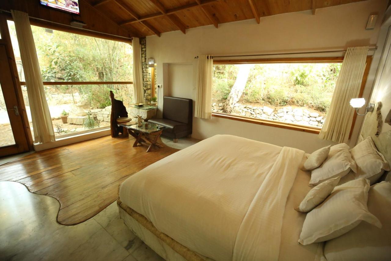 โลหะการ์ ฟอร์ต รีสอร์ต Hotel Kukas ภายนอก รูปภาพ